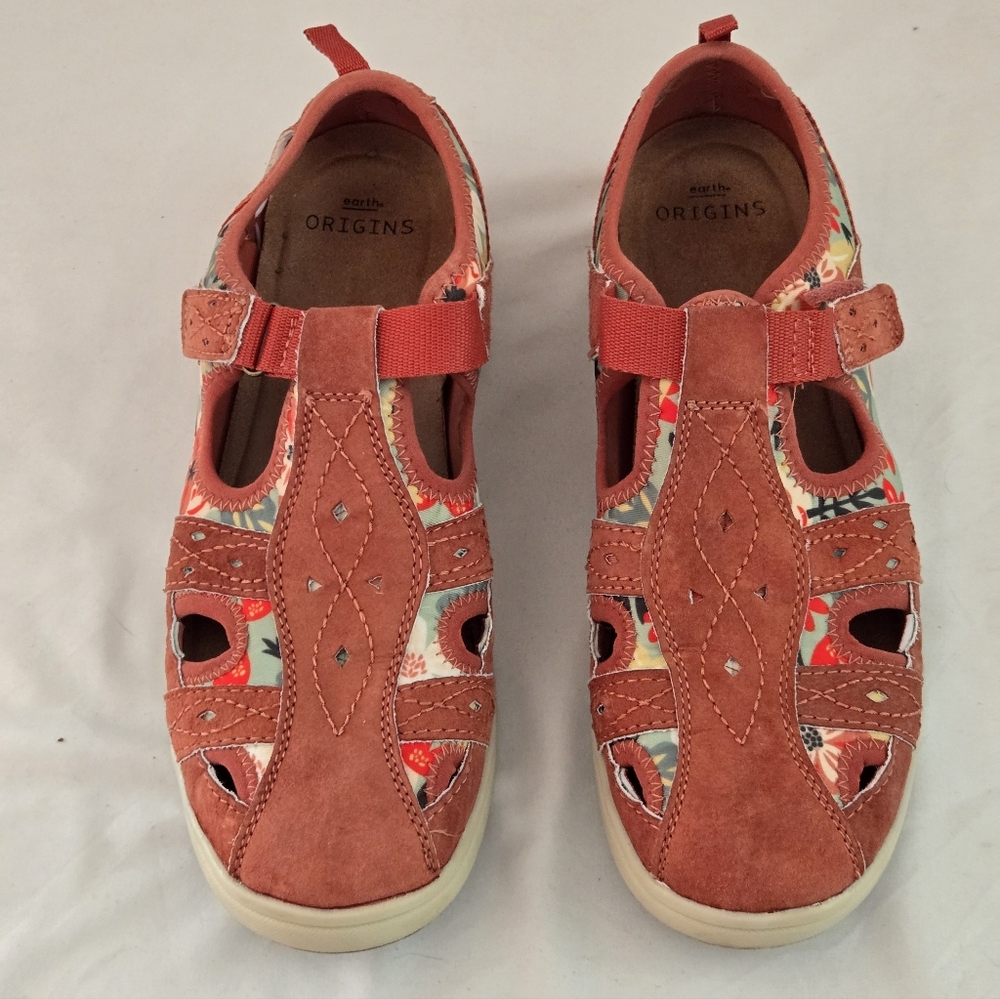 Earth Origins Suede Fisherman Sandals Effie Salmon Flower Size 10M
